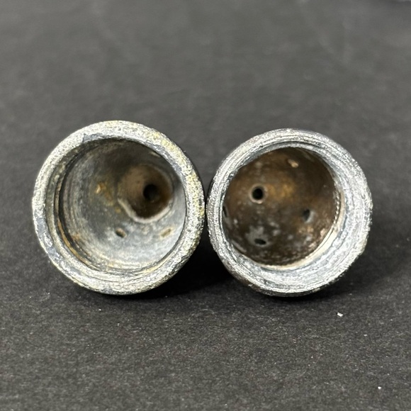 Imperial Glass Candlewick - Pair of Salt & Pepper Shakers - Picture 10 of 13